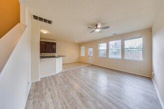 3338 Atherton Canyon Ln in Houston, TX - Building Photo - Building Photo