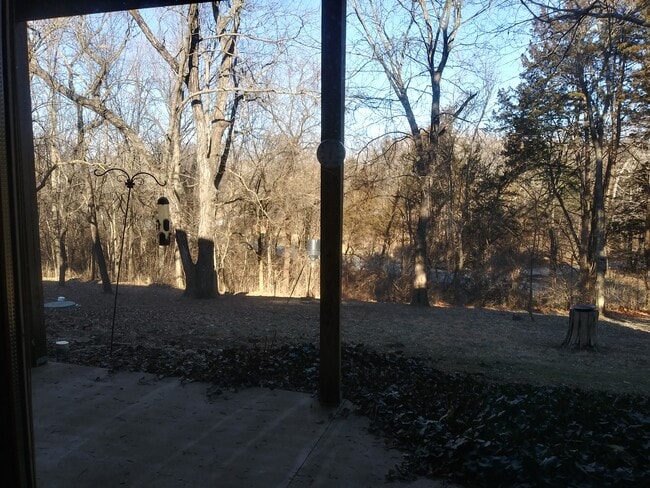 8550 Waverly Rd, Unit Groundfloor Apartment in De Soto, KS - Building Photo - Building Photo