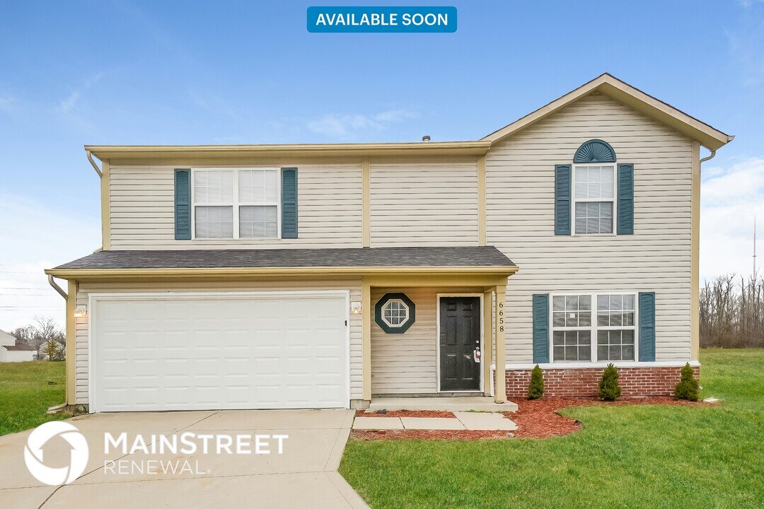 6658 Ahern Ct in Indianapolis, IN - Foto de edificio