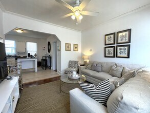 62 Montcalm Ave, Unit 1 in Boston, MA - Foto de edificio - Building Photo