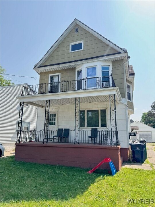 23 Sumner Pl in Buffalo, NY - Building Photo