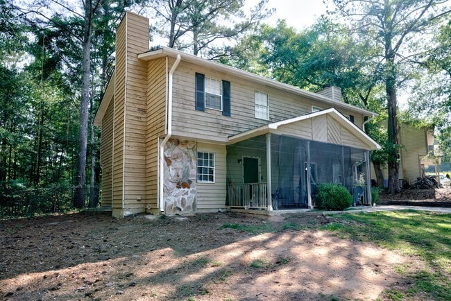 property at 1225 Creek Forest Ct NW