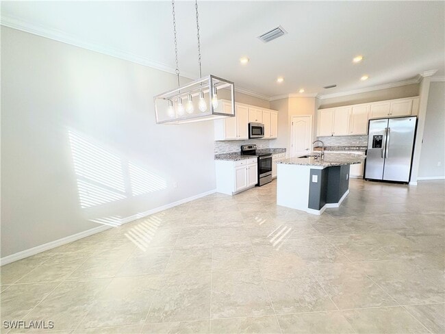 1563 Parnell Ct in Naples, FL - Building Photo - Building Photo