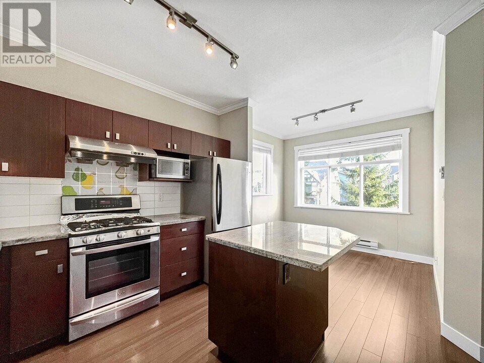 7771-7771 Bridge St in Richmond, BC - Building Photo
