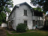 Building Photo - 1076 Liberty St Apartments in Meadville, Pennsylvania