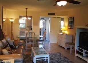 175 Turtle Lake Ct in Naples, FL - Building Photo - Building Photo