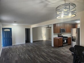 122 Debra Dr in Prattville, AL - Building Photo - Building Photo