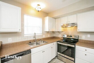 15392 Wandering Way in Noblesville, IN - Building Photo - Building Photo