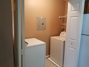 11009 Kinship Ct, Unit 2 in Manassas, VA - Building Photo - Building Photo