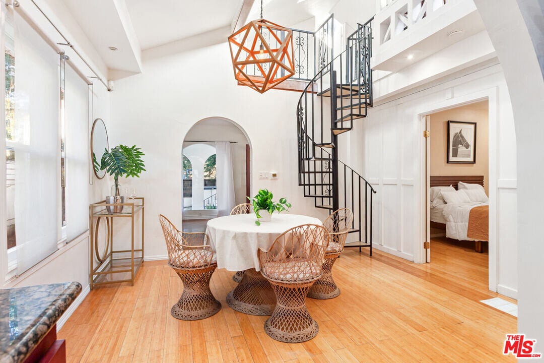 1147 Wilcox Pl in Los Angeles, CA - Building Photo