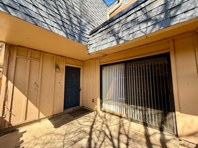 7995 E Mississippi Ave in Denver, CO - Building Photo