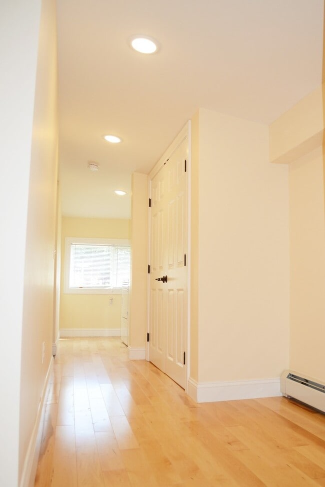 260 Manhattan Dr in Burlington, VT - Building Photo - Building Photo