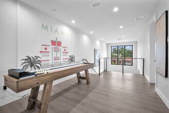 2951 NW 13th St in Miami, FL - Building Photo - Building Photo