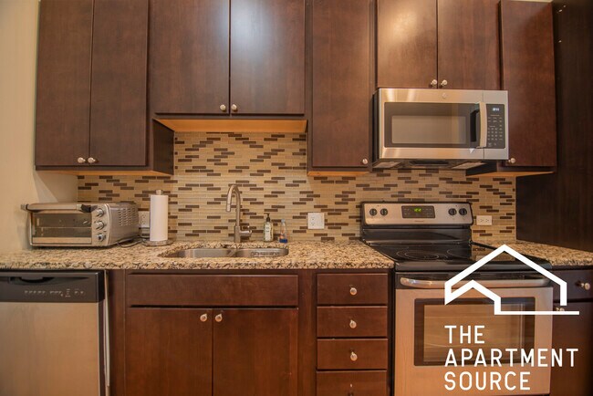 3138 S Indiana Ave in Chicago, IL - Building Photo - Building Photo