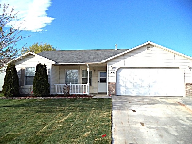 5416 Compass Way in Caldwell, ID - Building Photo