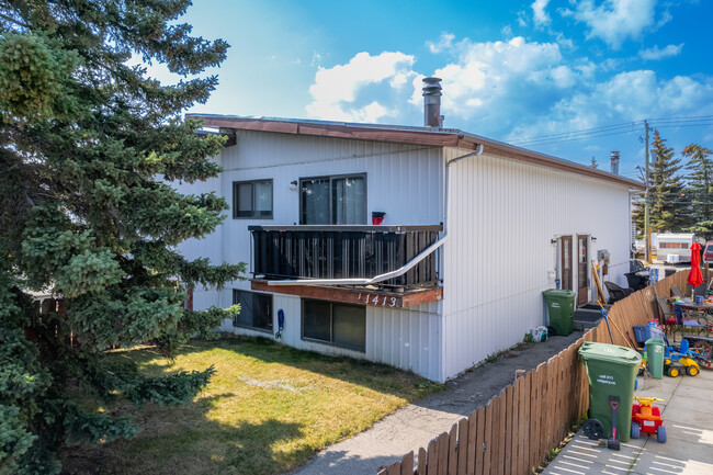 1415 43 St SE in Calgary, AB - Building Photo - Building Photo