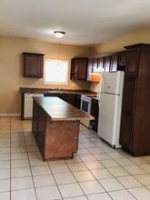 237 Valley St, Unit #20 in Willimantic, CT - Building Photo - Building Photo