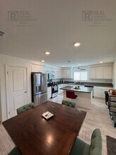 29555 Copper Hill Ct in Winchester, CA - Building Photo - Building Photo