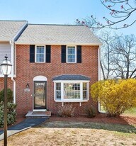 320 Newbury St in Danvers, MA - Building Photo