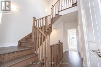 28 Credit Ln in Richmond Hill, ON - Building Photo - Building Photo