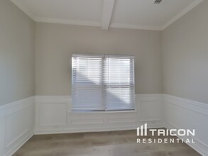 409 Akers Dr in Mcdonough, GA - Foto de edificio - Building Photo