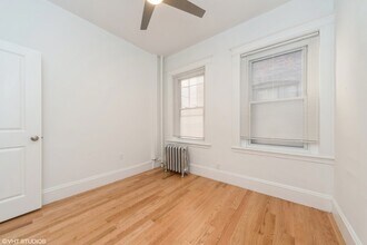 73 Hemenway St, Unit 4 in Boston, MA - Building Photo - Building Photo