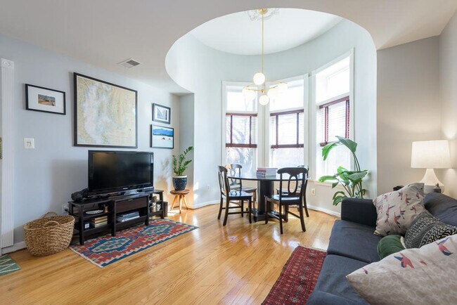1340 Vermont Ave NW in Washington, DC - Building Photo - Building Photo