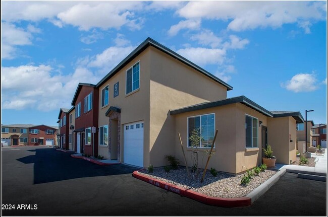 property at 677 E Commonwealth Pl