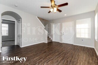 709 Periwinkle Pointe Pl in Seffner, FL - Building Photo - Building Photo