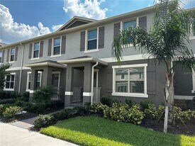 10030 Salt Pt Dr in Winter Garden, FL - Building Photo