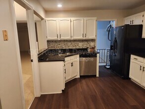 2124 Northwind Cir in Schaumburg, IL - Building Photo - Building Photo