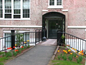 Washington School Apartments in New Britain, CT - Building Photo - Building Photo