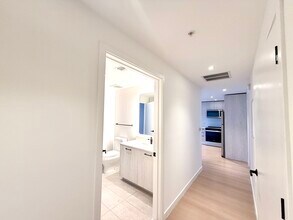 107 NW 32nd St, Unit B3 in Miami, FL - Building Photo - Building Photo