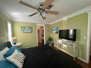 213 Chardin Dr in Nokomis, FL - Building Photo - Building Photo