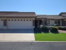 11069 E Kilarea Ave in Mesa, AZ - Building Photo