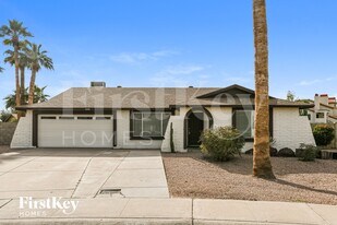 3350 S George Dr in Tempe, AZ - Building Photo