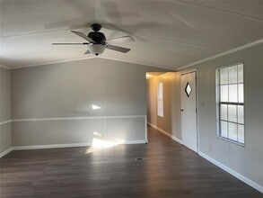 228 Hambrick Rd in Houston, TX - Foto de edificio - Building Photo