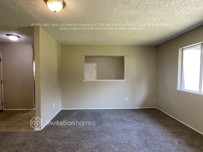 4037 Vosburg St in Sacramento, CA - Building Photo - Building Photo