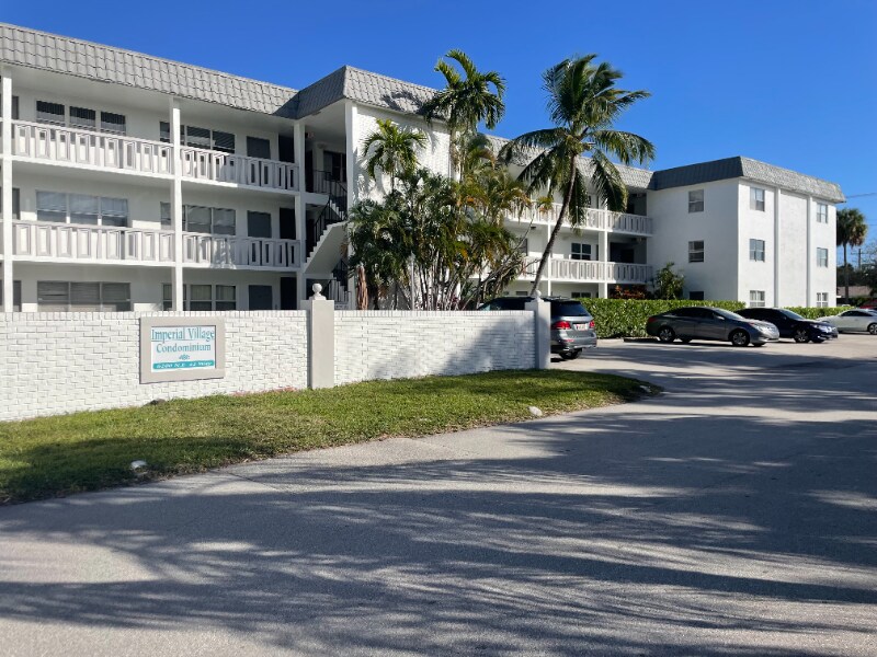 6200 NE 22nd Way, Unit 109 in Fort Lauderdale, FL - Foto de edificio