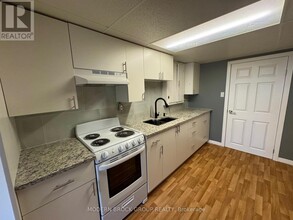 1493 Kensington Pkwy in Brockville, ON - Building Photo - Building Photo