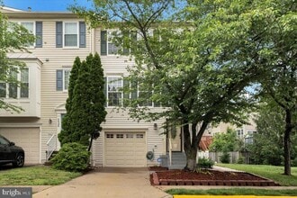 44206 Tippecanoe Terrace in Ashburn, VA - Building Photo - Building Photo