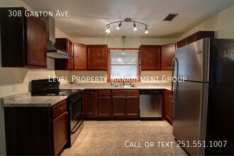 308 Gaston Ave in Fairhope, AL - Building Photo - Building Photo