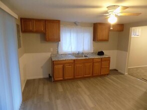 24426 Columbus Ave in Warren, MI - Building Photo - Building Photo