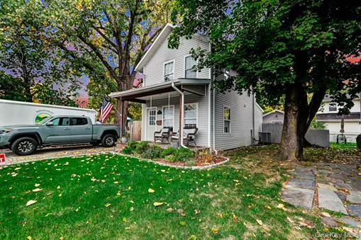 43 Bruen Pl in Goshen, NY - Building Photo