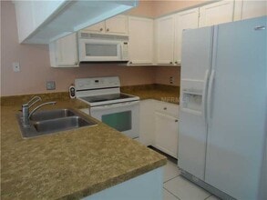 11346 Stratton Park Dr in Temple Terrace, FL - Building Photo - Building Photo
