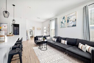 3805 E Polk St in Phoenix, AZ - Building Photo - Building Photo