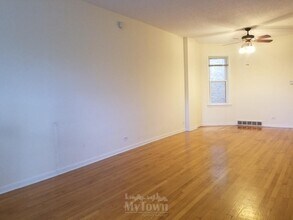 4530 N Lincoln Ave-Unit -2 in Chicago, IL - Foto de edificio - Building Photo