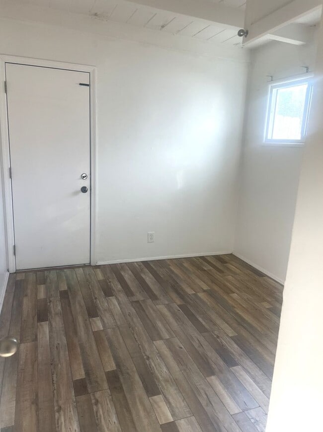 1018-1020 3rd St in Hermosa Beach, CA - Building Photo - Building Photo