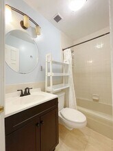 5 Grove St, Unit 6 in Boston, MA - Building Photo - Building Photo