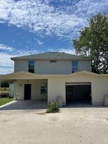 17520 Julia Ave in Needville, TX - Building Photo